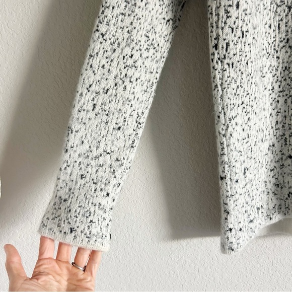 Athleta Cashmere Wool Blend Gradient Turtleneck Alpine Sweater Black White S - Picture 9 of 11